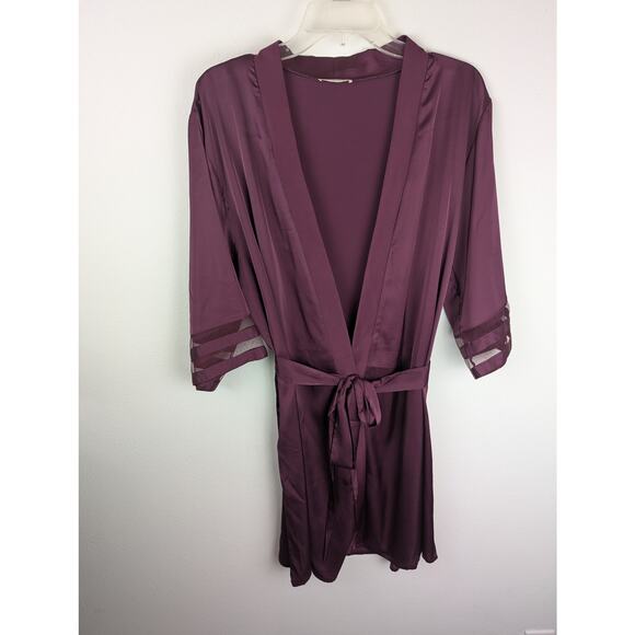 EkqouaerWmns robe poly charmeuse satin sz XL attached belt inside tie Bust to 46 - Picture 1 of 8